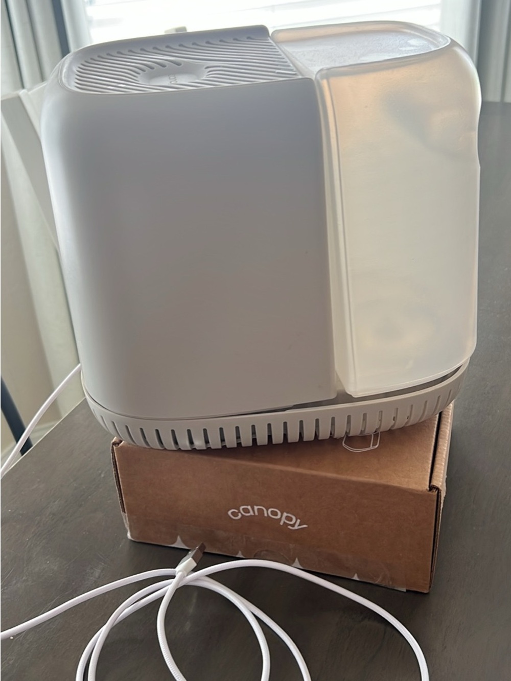 Canopy Humidifier - Picture 2 of 2